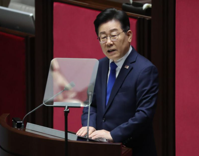 李在明访华的第二天	，终于见到最想见的人，对中韩关系下了新的定义