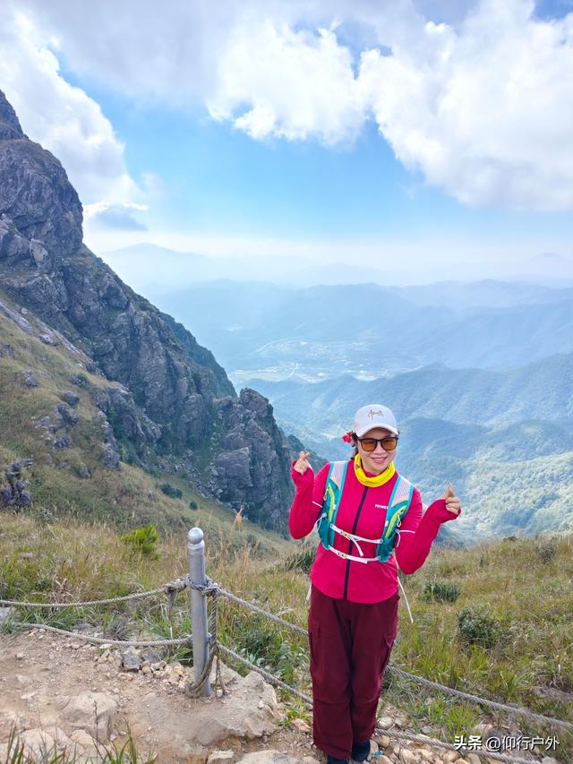 龙岩黄连盂徒步登山
