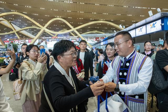 怒江咖啡草果文化周即将开启，泸水邀您共赴国庆秘境文旅盛宴！