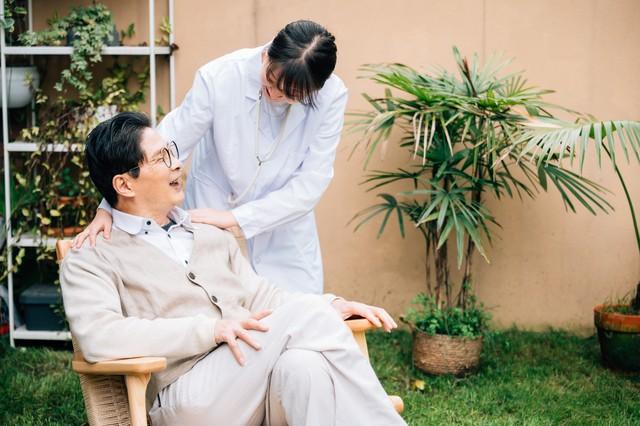 32岁女保姆坦言:做有偿陪床保姆可以，但要满足我3个条件