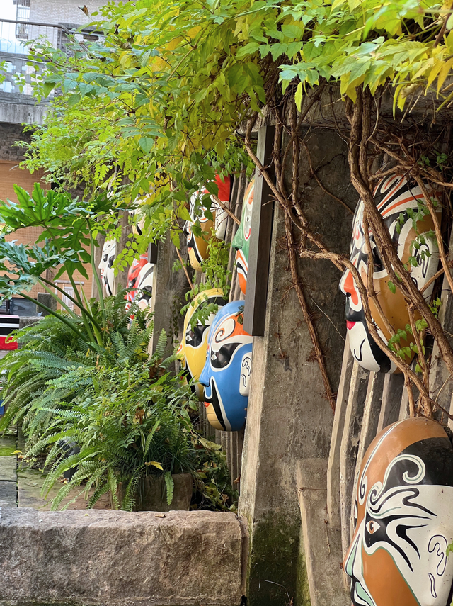 忠县这个「活着的老城」，烟火气封神了！