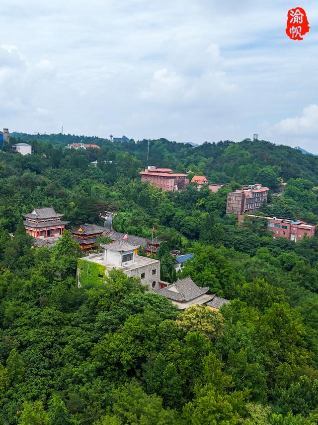 河南鸡公山避暑游，打卡八大历史建筑，犹如缀满山峦的璀璨明珠