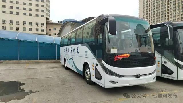 “兰州至松鸣岩滑雪场”旅游直通车开通