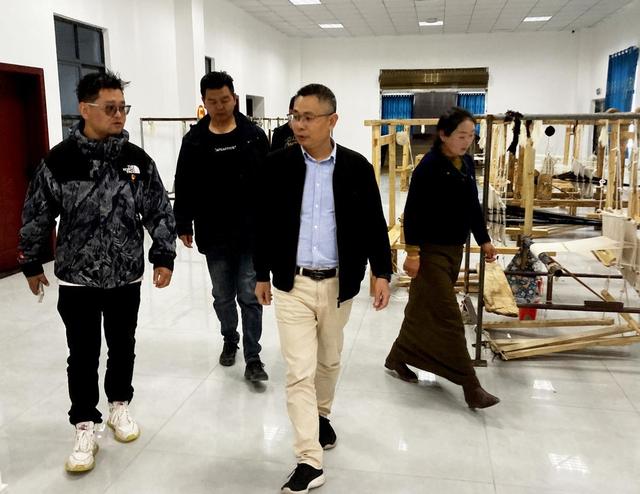 昌都市文旅局领导赴八宿县开展重点任务现场调研