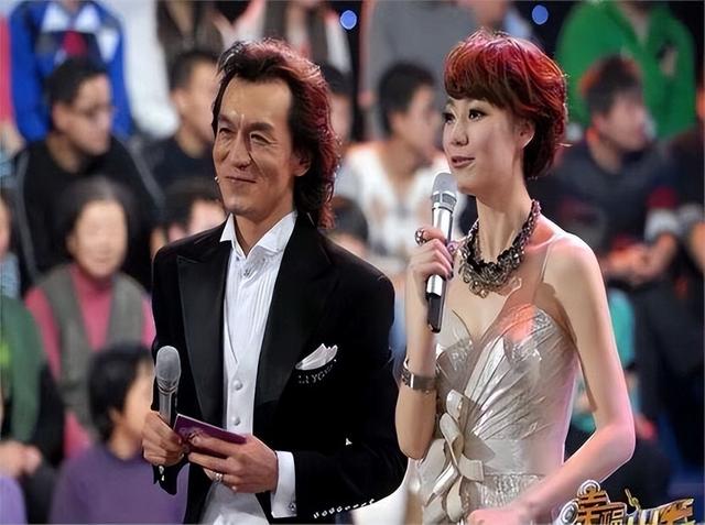 讨好大佬	，陪睡上位，遭央视"开除"，她身上的标签哪个才是真的