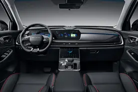 1.5T全国十强动力，轴距长2.8米！15万档次只卖8万，颜值SUV上市图片