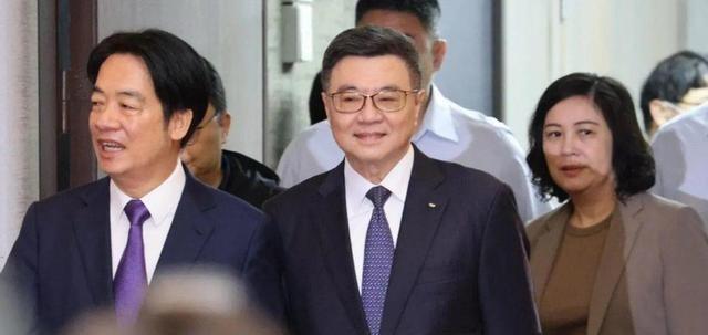 美方急火攻心！110亿军售拿捏不动台海，反被中方掐住军工命脉