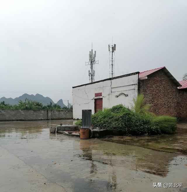 广西南宁市上林县千年古墓，墓主韦姓韩信后裔，曾担任地市级主官