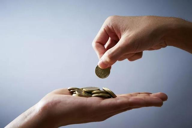 官方定调！十五五后收入真的要涨了，在职人员退休人员都受益！