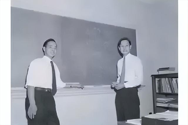 杨振宁逝世，享年103岁，35岁时获诺贝尔物理学奖