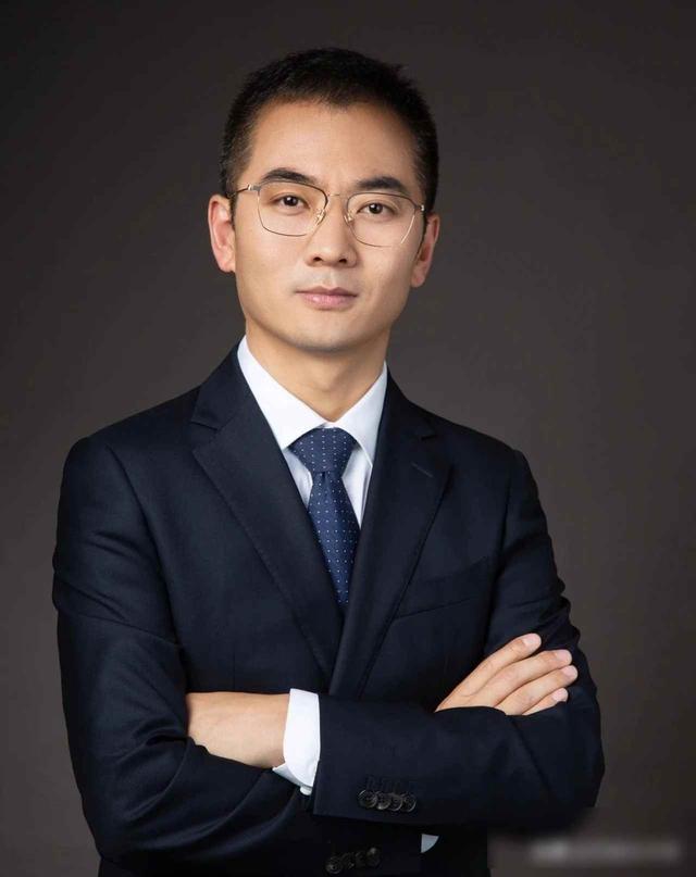 甘肃高校80后副校长走马上任，最年轻40岁领导团队引争议，