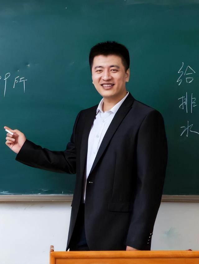 央视怒批！人民日报点名封杀！这5位目无法纪的大网红，彻底凉凉