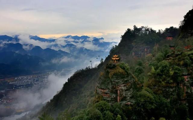浙江宁波最有名的山,号称“四明第一山”,你去过吗