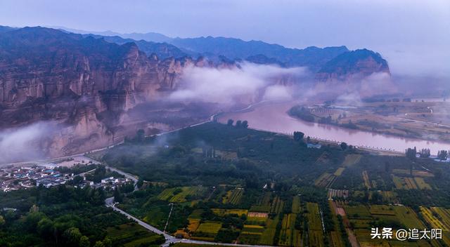 祥云缭绕龙湾村 景泰美景此处寻
