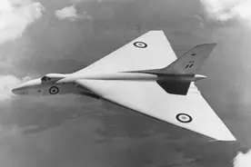 欧洲搅屎棍曾经的看家武器，外观优美的火神轰炸机图片