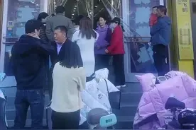 数百名宝妈花钱买奶粉突遭“断奶”，陷入货难取钱难退窘境；店老板：前员工私下操作，自己已报警图片