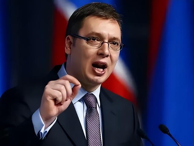 中国围台军演时	，北京出现罕见一幕：美日印澳驻华大使公开会晤