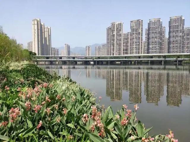 山东人，去了广汉跟什邡，实话实说：广汉跟什邡差异巨大！