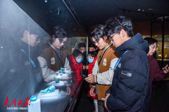 2025“世界电视日”中国电视大会系列活动之“百家电视台主播看大同”走进市博物馆