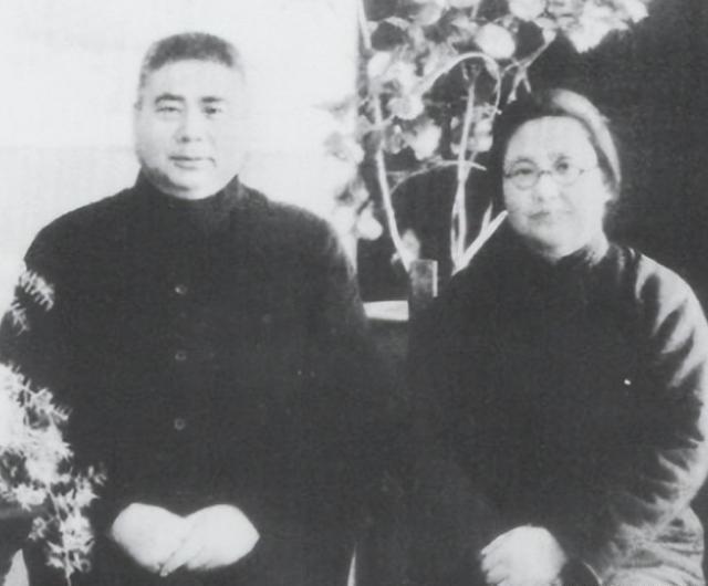 冯玉祥在河南驻军时下达军令：妓女必须全部嫁给和尚做老婆