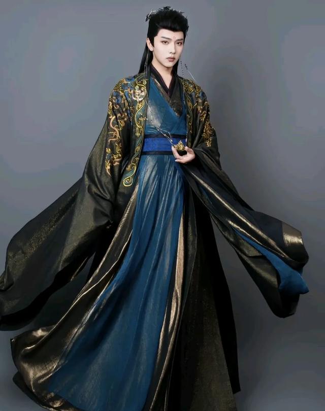短剧圈最权威的八大美男子，他们颜值逆天，眉眼犹如星辰大海 帅爆