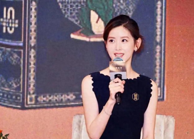 刘强东一句话暴露婚变传闻真相后，恶心一幕出现，奶茶妹妹太可怜