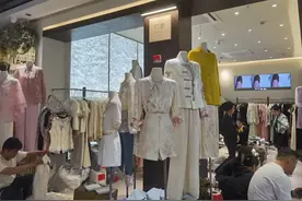 每天都有漂亮衣服穿，月入两万元！杭州有人干这样的工作，羡慕吗？图片