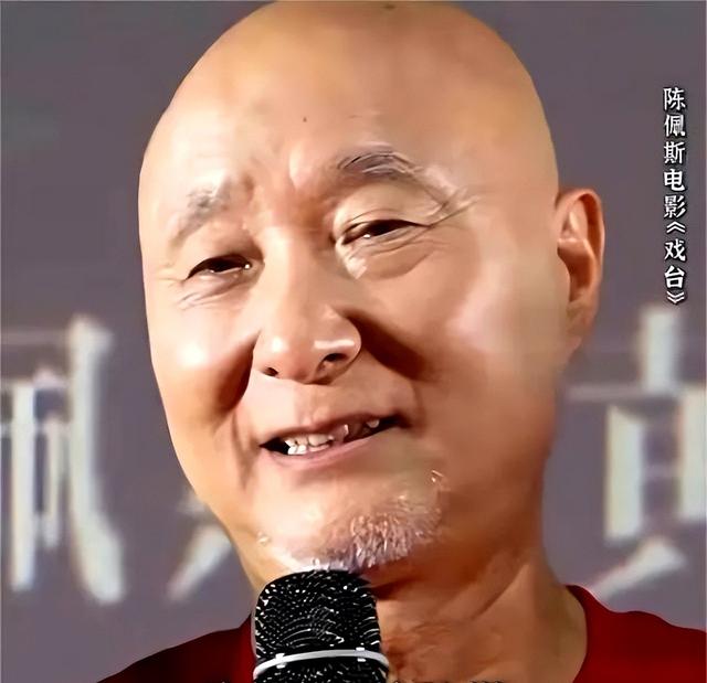 陈佩斯终于可以松口气了，电影《戏台》票房飙升。三大争议曝光！