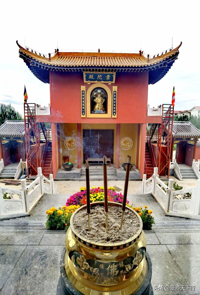锡林浩特的两座寺院让我长见识了，佛教博大精深