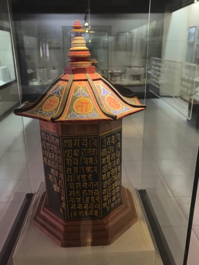 武威为什么会有一个西夏博物馆？里面的国宝西夏碑是怎么回事？
