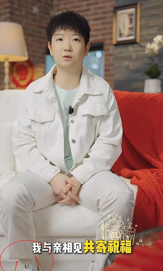 北京大满贯结束，孙颖莎和王楚钦行程曝光 两人中秋祝福衣服太搞笑