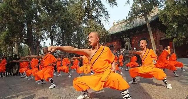 天塌了！释永信被抓不足半月，暴雨拒人，千古名寺再次让人失望！