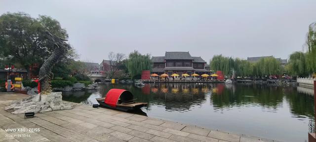 雨中寻洛邑：一座古城的千年回响