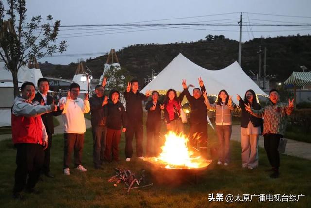 喜迎双节｜娄烦高君宇故居纪念馆红旅文化节精彩纷呈，游客乐享假日好时光