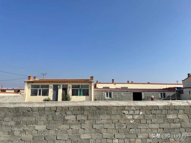 走访合教黑教堂抗日兵变旧址