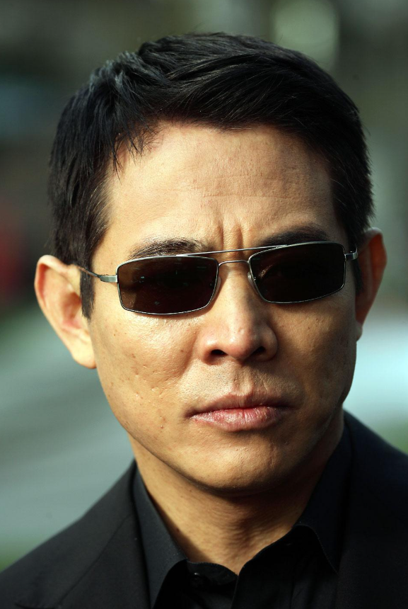 “换心	”传闻真相大白仅1月，李连杰官宣3大喜讯 野心太大藏不住了