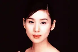 曾拍五部大尺度戏与《白色巨塔》日本女星黑木瞳性感撩人图片