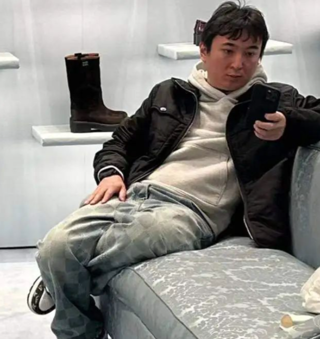 陪睡陪玩只是冰山一角！万达蒸发800亿后，王思聪再次传出大丑闻