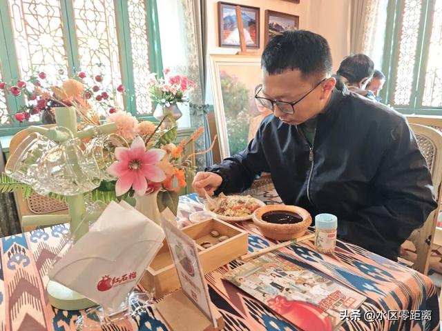 乌鲁木齐市水磨沟区——荧幕照进现实！水磨沟区“红石榴餐厅”向公众开放