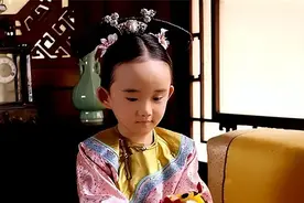 甄嬛传：皇后到死都不知，胧月周岁，甄嬛为何想方设法送项圈？图片