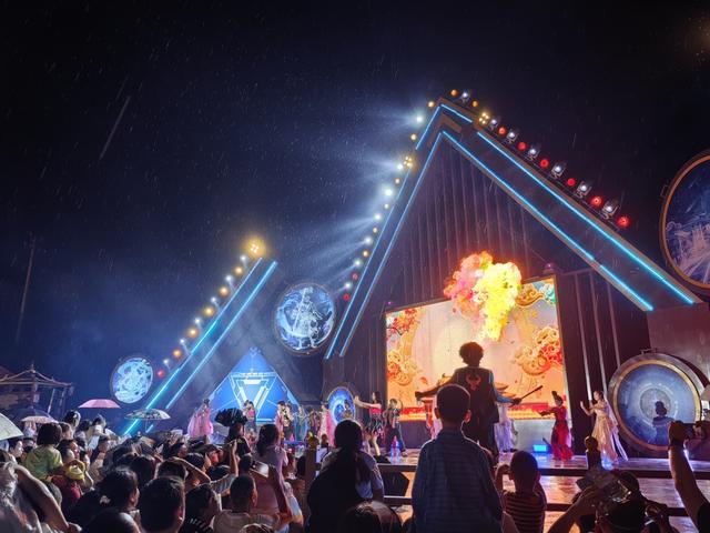 嘉鱼不夜城，越夜越精彩
