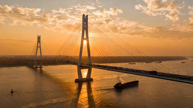 水墨洇染诗城冬 采石矶畔叩心魂 ——安徽马鞍山初冬纪行