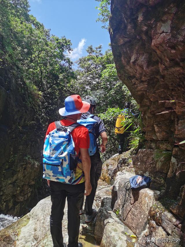 陆丰白水寨溯溪