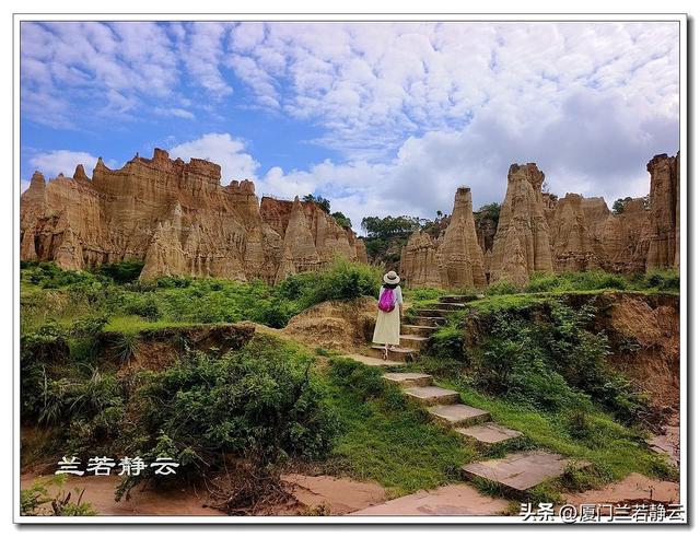 云南楚雄：元谋浪巴铺土林的地质奇观（含攻略）