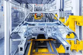 堵了6个小时才明白：“德系车”和“日系车”的差距，不仅是性能图片