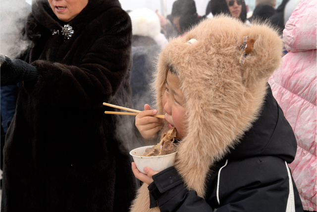 内蒙古冰雪英雄会额尔古纳冰雪欢乐季第三届中俄界河冰钓活动，冰雪盛宴启幕图集