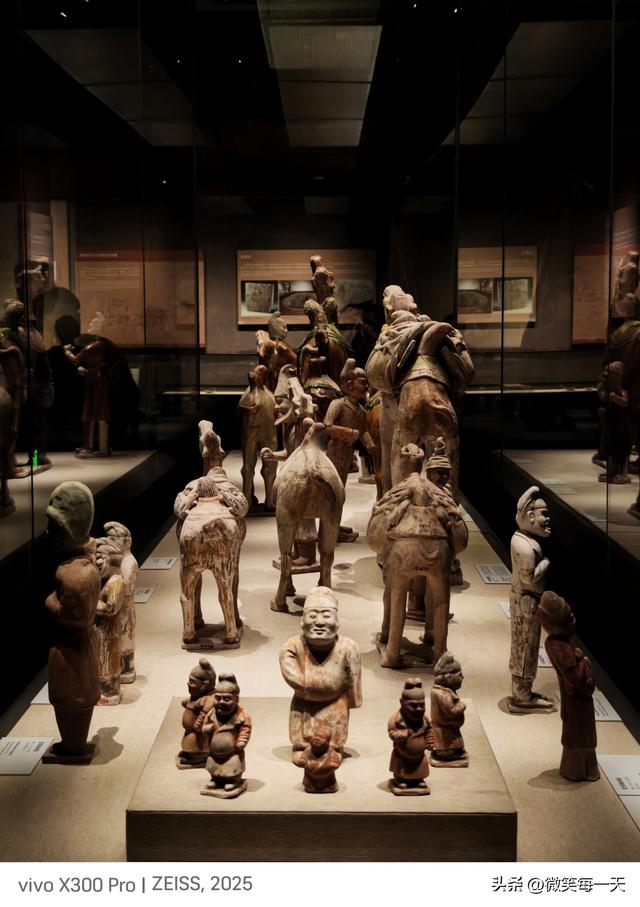 豫博漫行：我在展厅攥住了三千年的温度