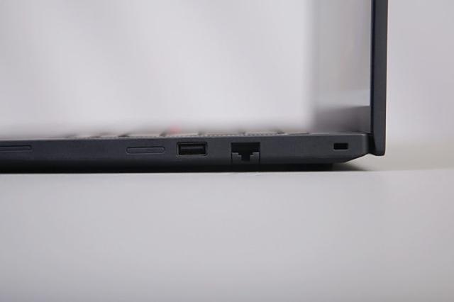 ThinkPad T14 Gen 6 AI元启版上手体验：延续经典，用AI助力降本增效