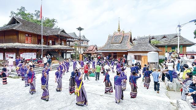 在澜沧江畔邂逅民族团结进步“融”模样——澜沧县积极推进各民族广泛交往交流交融的生动实践
