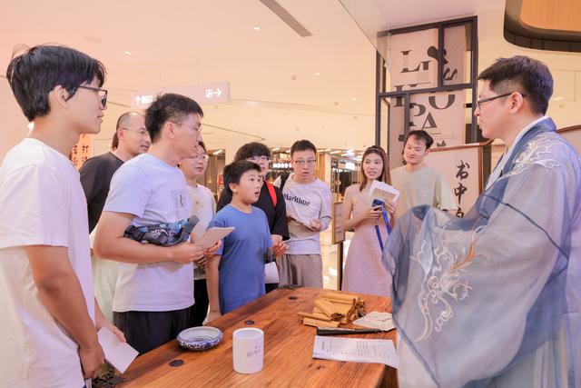 丽宝乐园古风沉浸街区《集诗·型乐》打造文旅新名片